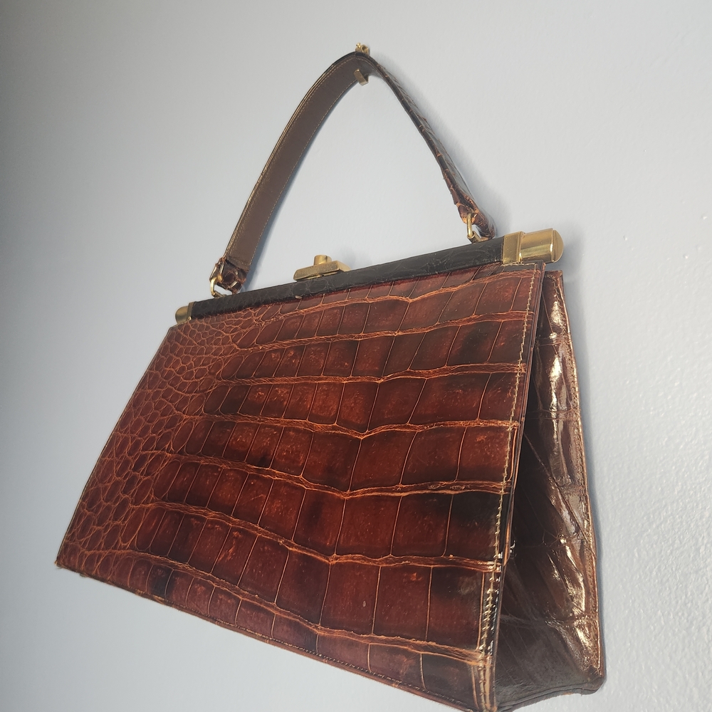 Vintage Bellestone Brown Crocodile Structured Purse